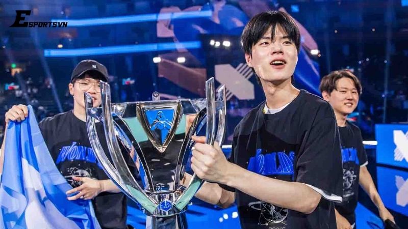 Huy chương vàng nổi bật trong sự nghiệp của Deft Lol