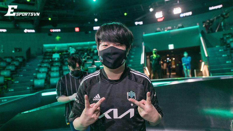 Khan LOL đã ghi dấu ấn trong lòng khán giả với kỹ năng chuyên nghiệp