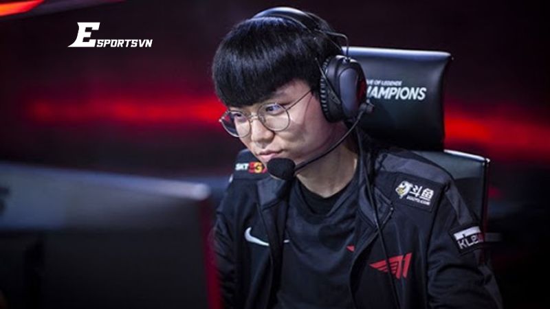 Cuzz tiếp tục thi đấu cho DragonX