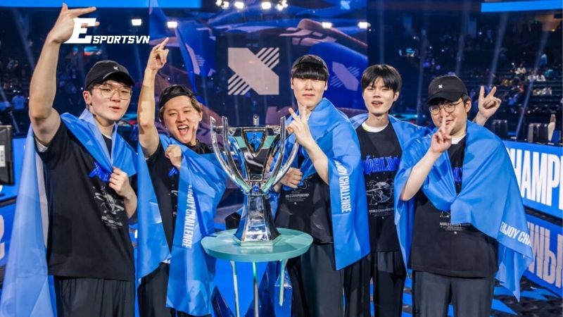 DRX vô địch CKTG 2022 sau hành trình kỳ diệu