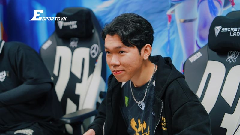 Slayder gia nhập Team Flash và có nhiều bước ngoặt lớn