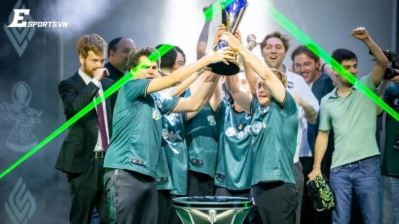 FlyQuest thể hiện bản lĩnh trước những “ông lớn” Esports thế giới