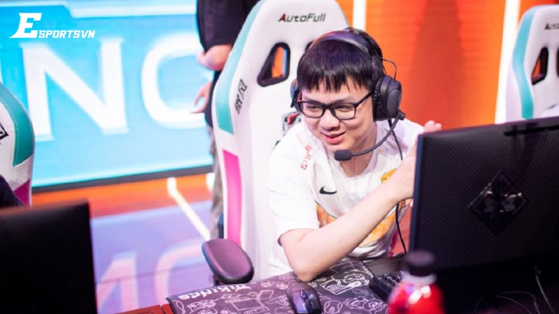 SofM là ai? Tiểu sử và hành trình đến với Esports