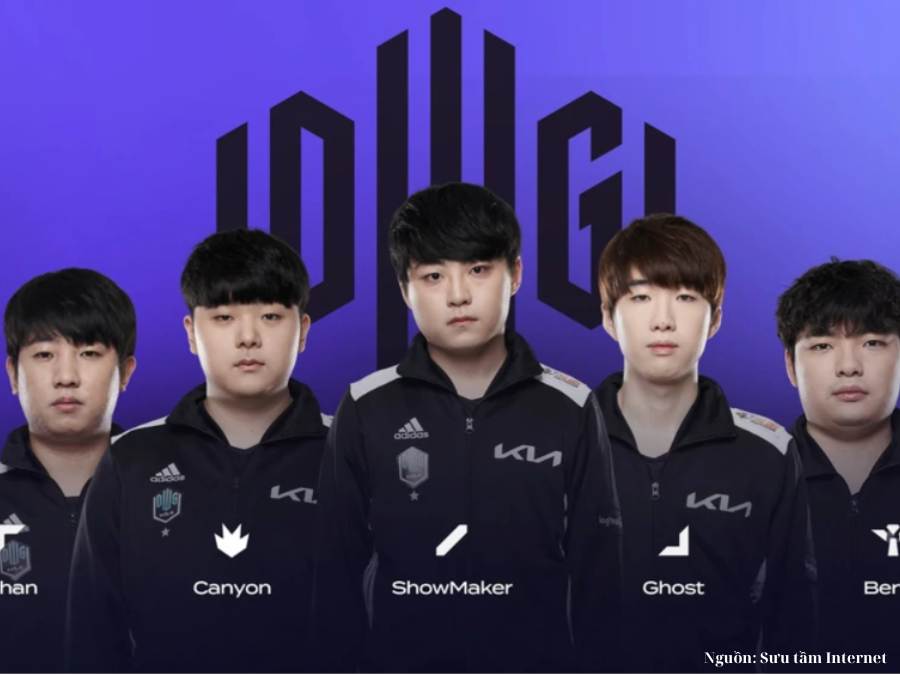 Tên cũ của đội Dplus KIA là DAMWON Gaming