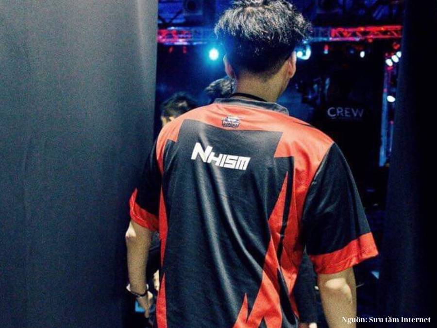 Streamer PUBG nổi tiếng Nhism với kỹ năng bắn đỉnh cao