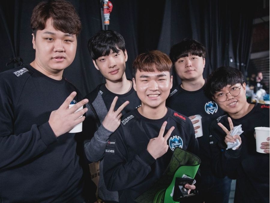 Rascal LOL cùng đội tuyển Longzhu Gaming khi mới bắt đầu thi đấu chuyên nghiệp