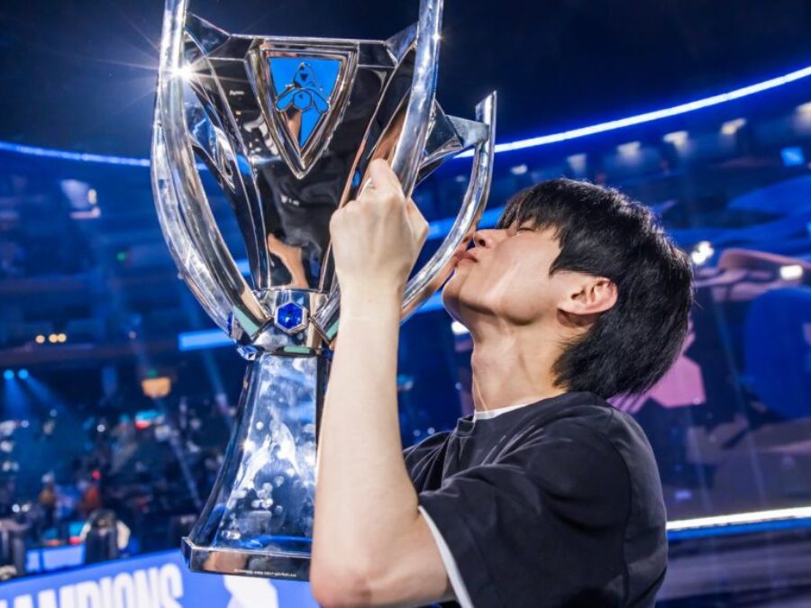 Deft giành chức vô địch thế giới 2022 tại Chung Kết Thế Giới
